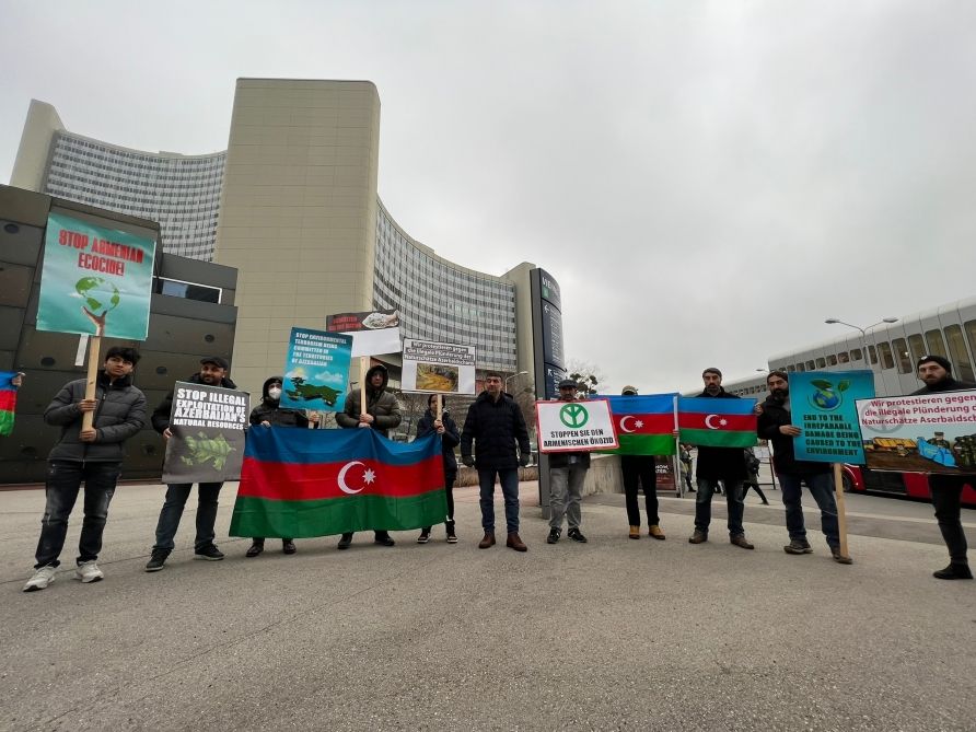 Diaspora activists protested Armenian eco-terrorism in front of the UN Office in Vienna