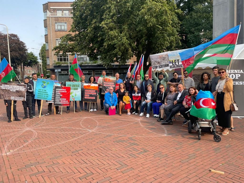 Наша община в Нидерландах выразила в Гааге протест против военных и экологических провокаций Армении 