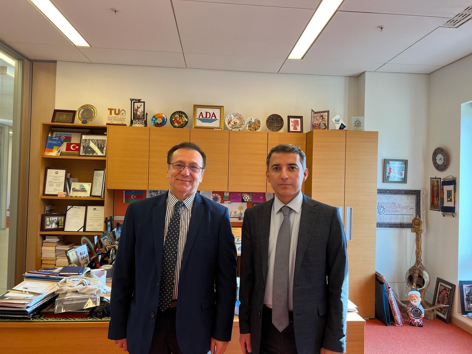 Azerbaijani scientist living in Australia visited ADA and Western Caspian Universities