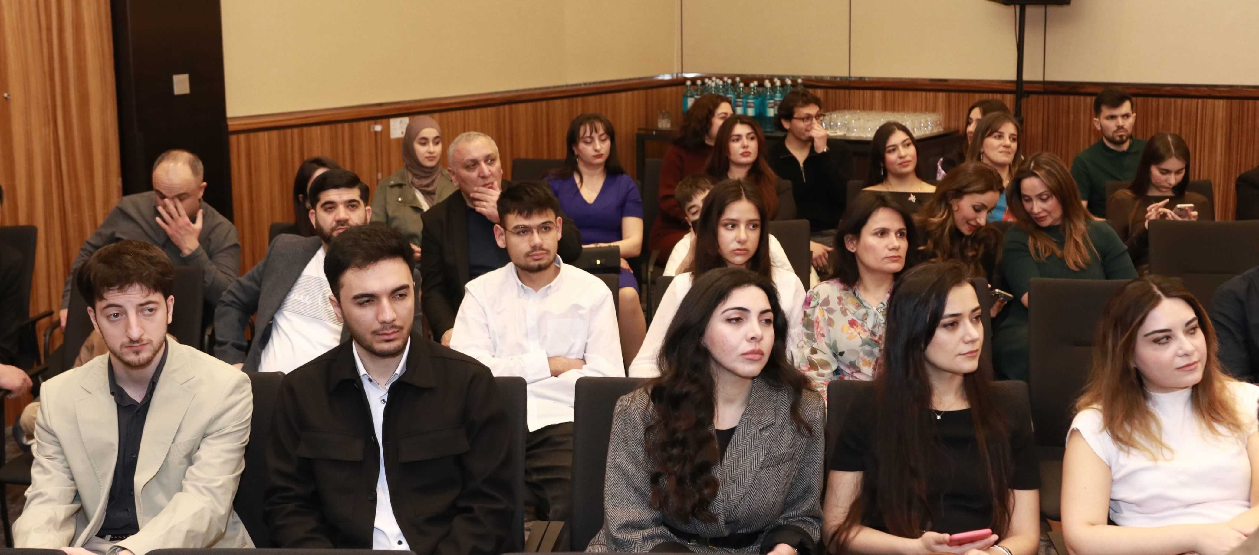 The meeting with the Azerbaijani community living in Dusseldorf and ...