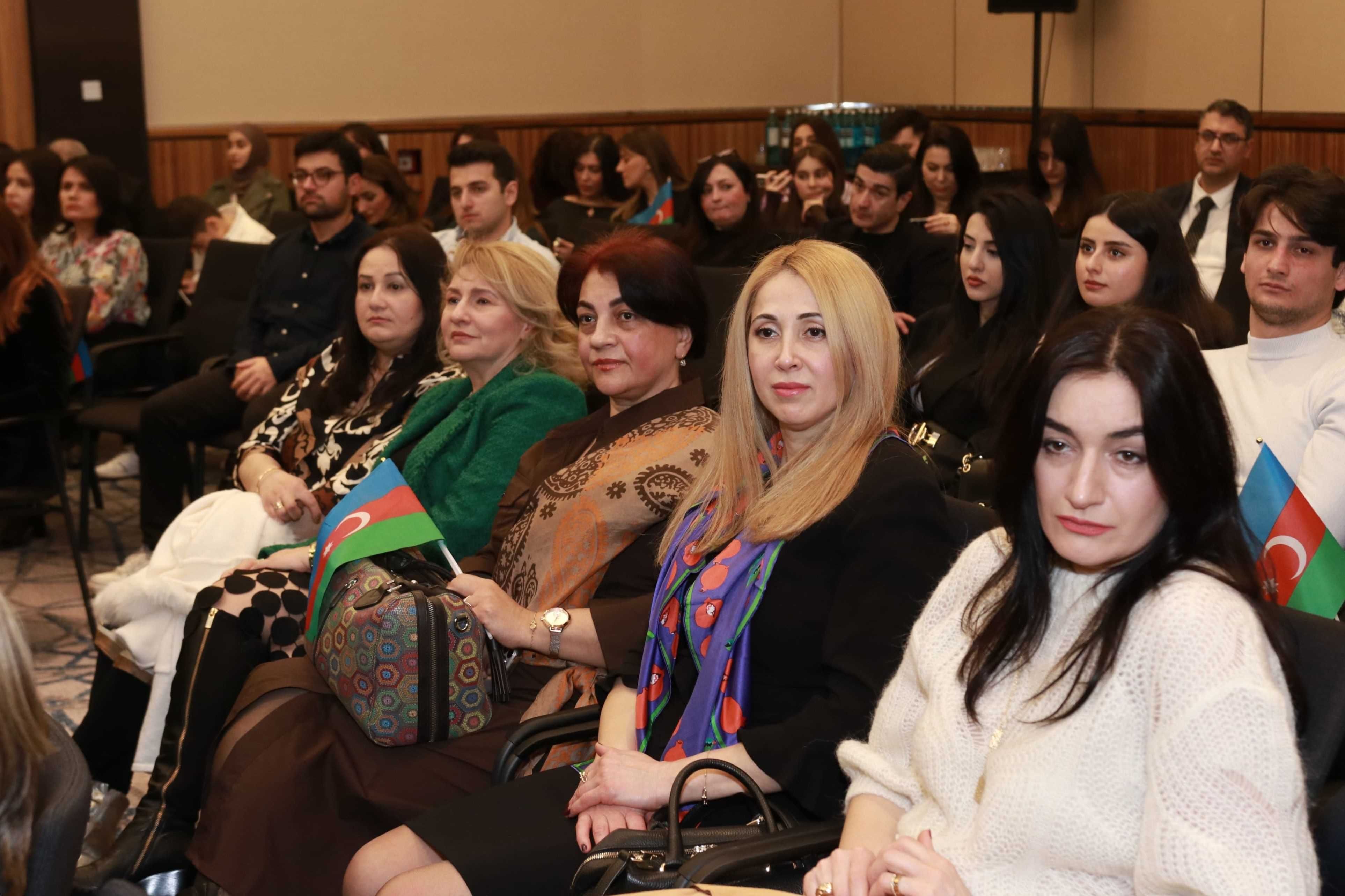 The meeting with the Azerbaijani community living in Dusseldorf and ...