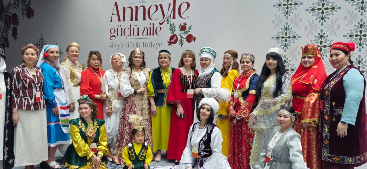 Türkiyə Prezidenti üç azərbaycanlı qadını mükafatlandırıb