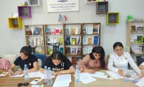 Bolnisidə “Ana dilimiz – varlığımızdır!” mövzusunda inşa müsabiqəsi keçirilib