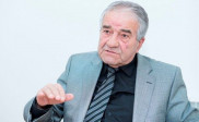 Vətənə bax, düzlən...