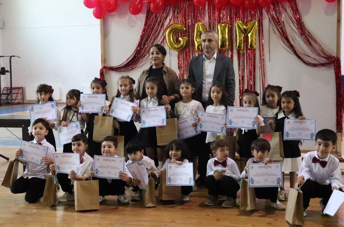 Marneulidəki soydaşlarımızın təhsili diqqət mərkəzindədir