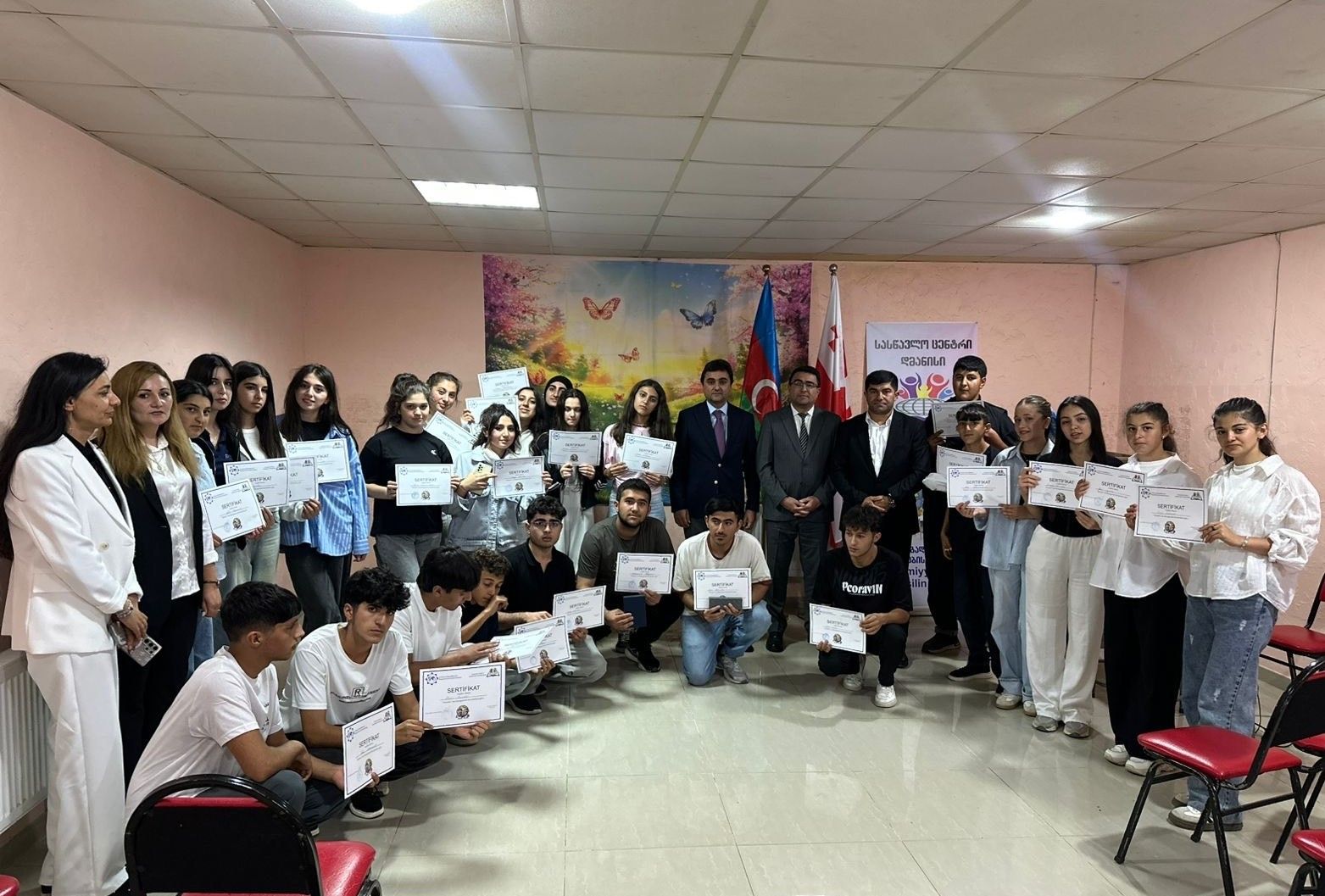 Gürcüstanda yaşayan azərbaycanlı gənclər yay düşərgəsində