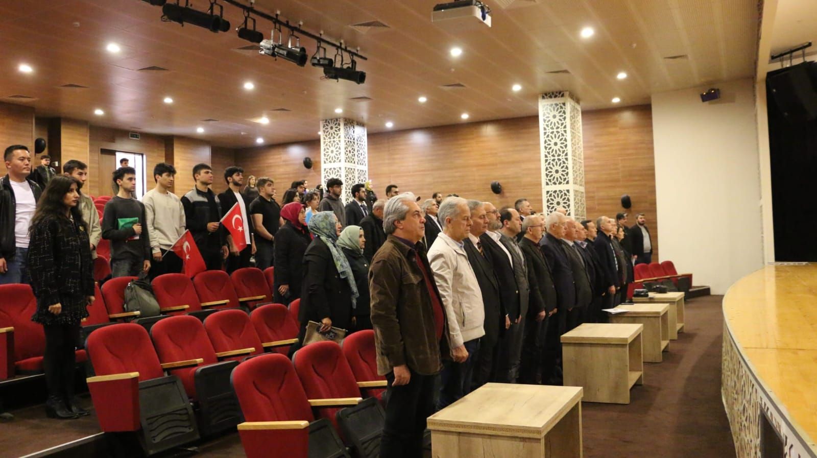 Antalyanın Akdeniz Universitetində Xocalı soyqırımından bəhs edilib