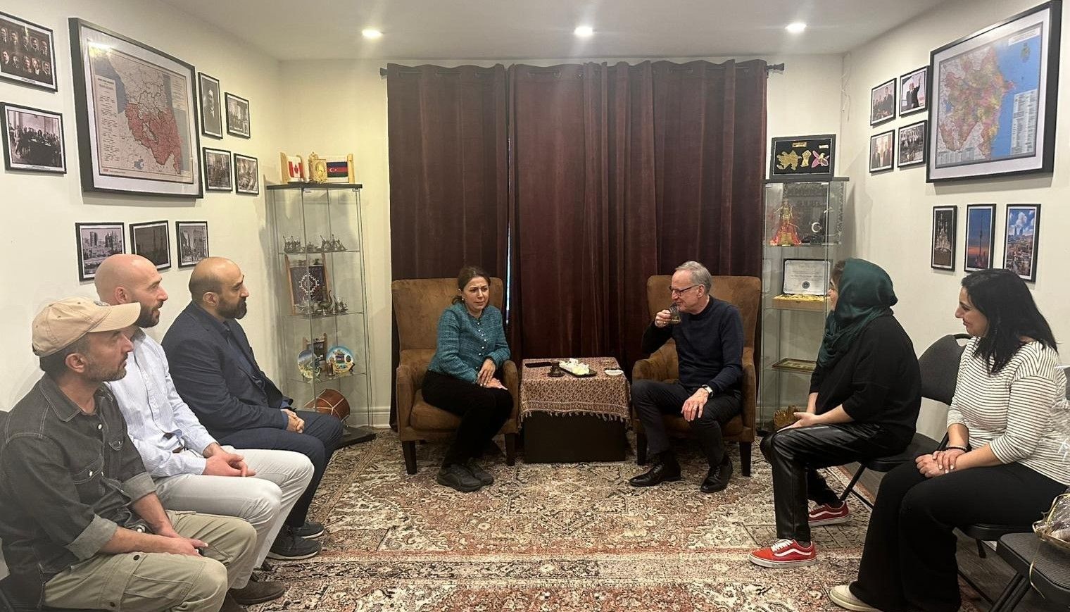 Kanadada Beynəlxalq Ana Dili Gününə həsr olunan görüş keçirilib