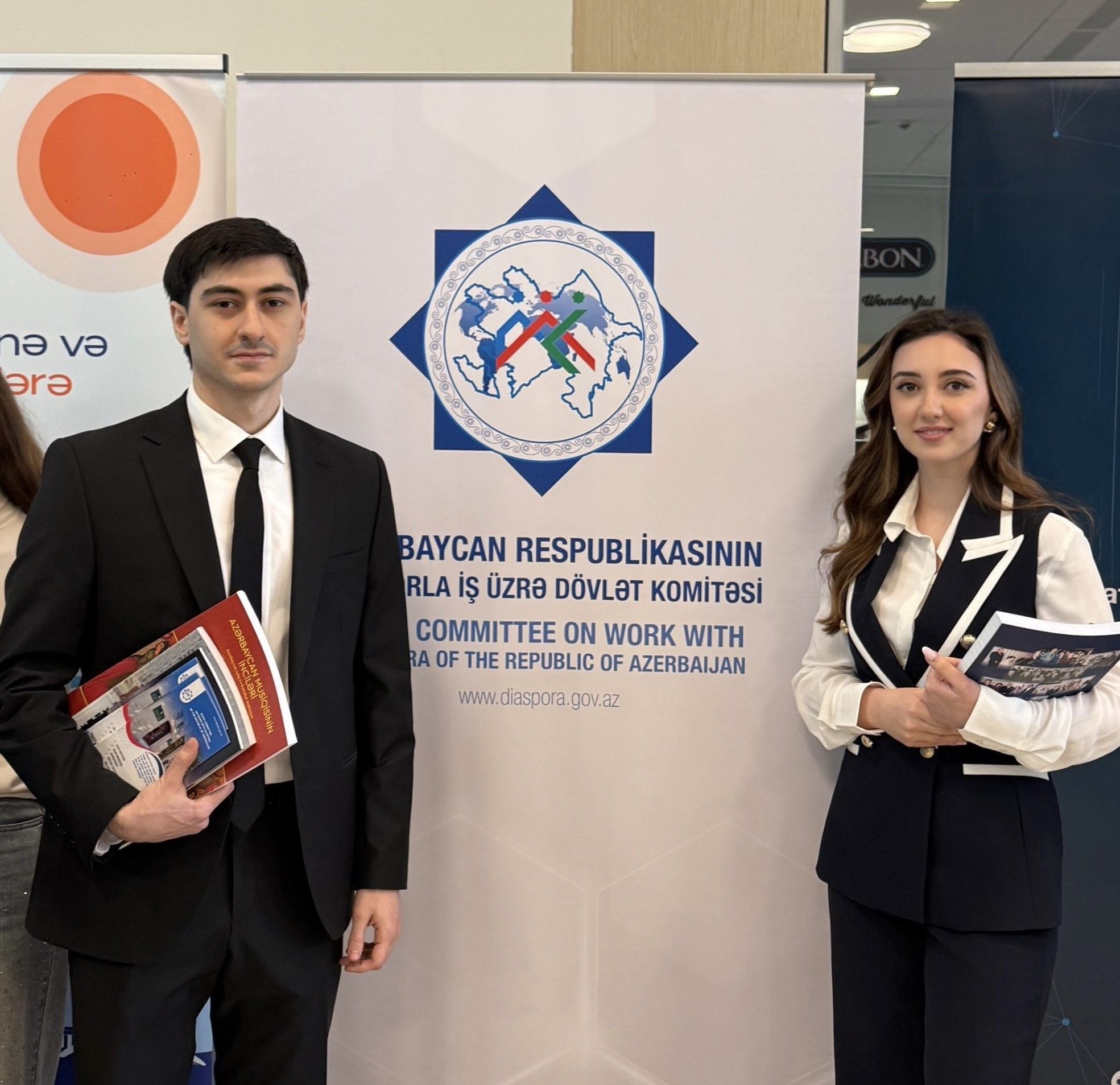 Diasporla İş üzrə Dövlət Komitəsi “Qlobal təhsildən milli inkişafa” sərgisində təmsil olunub