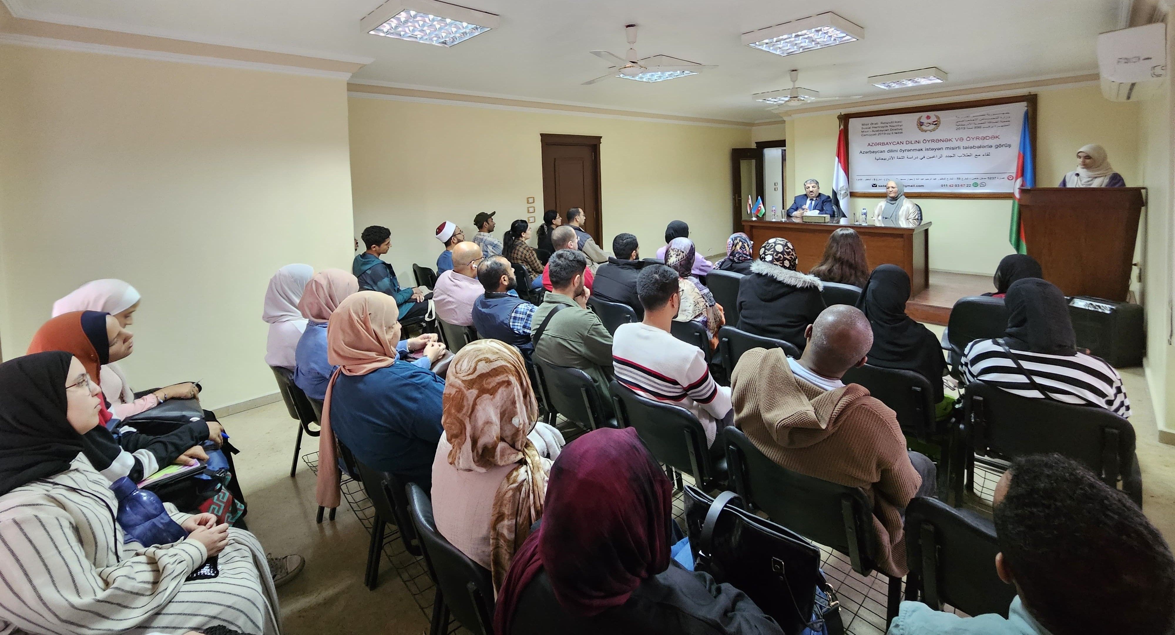 Misirdə Azərbaycan dili kurslarının yeni müdavimləri ilə görüş keçirilib