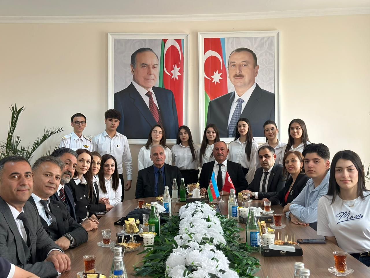 “Qardaşlıq sərhəd tanımaz”