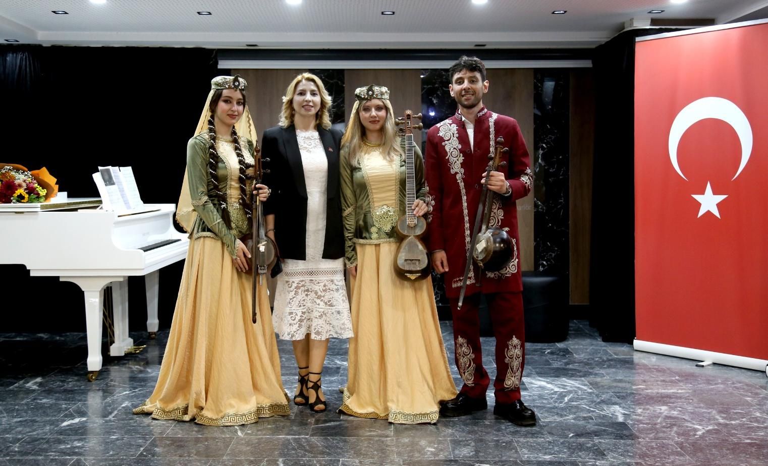 Ankarada “Səda” musiqi və rəqs qrupunun konserti keçirilib