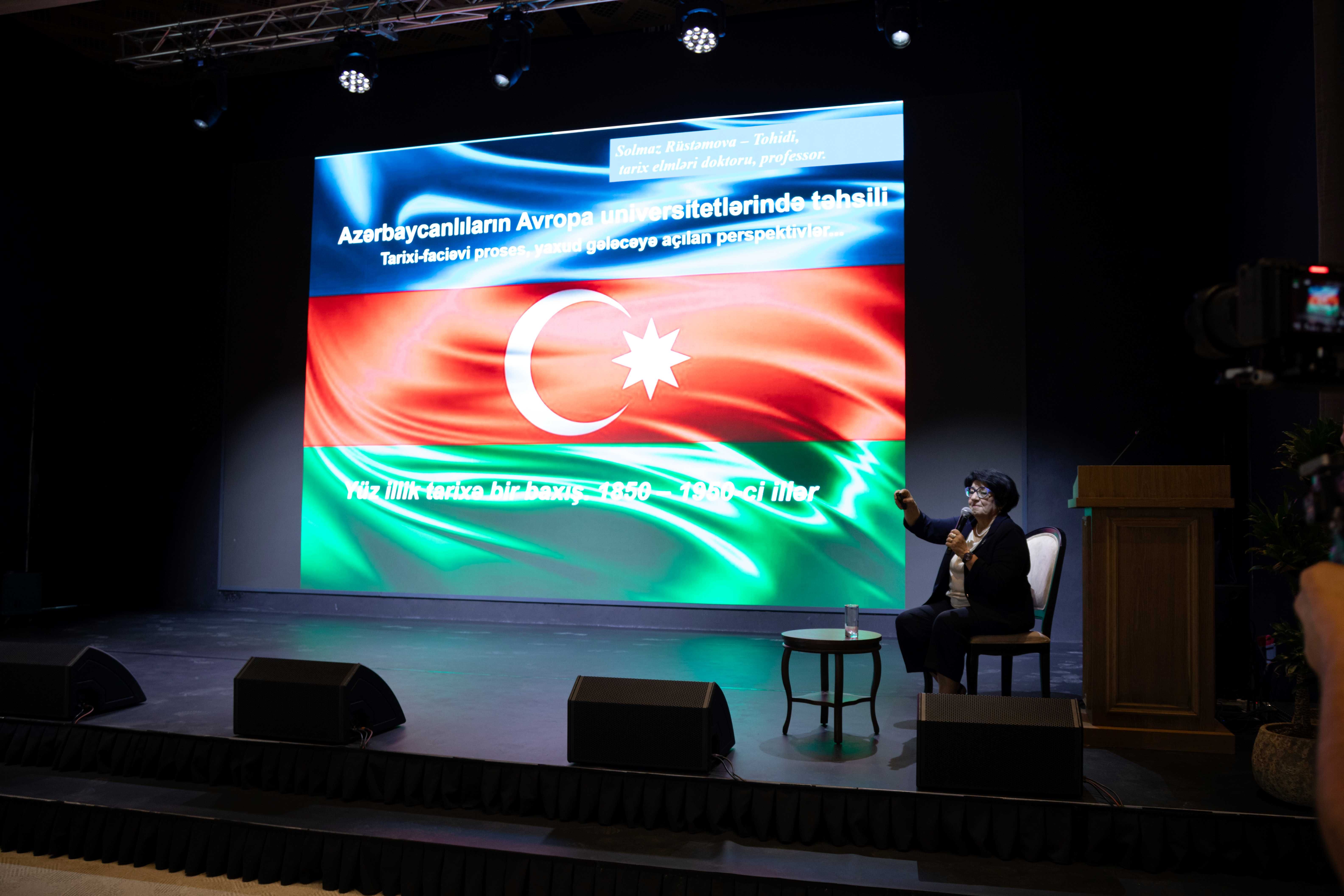 Diaspor Gənclərinin VII Yay Düşərgəsində professor Solmaz Tohidi mühazirə oxuyub