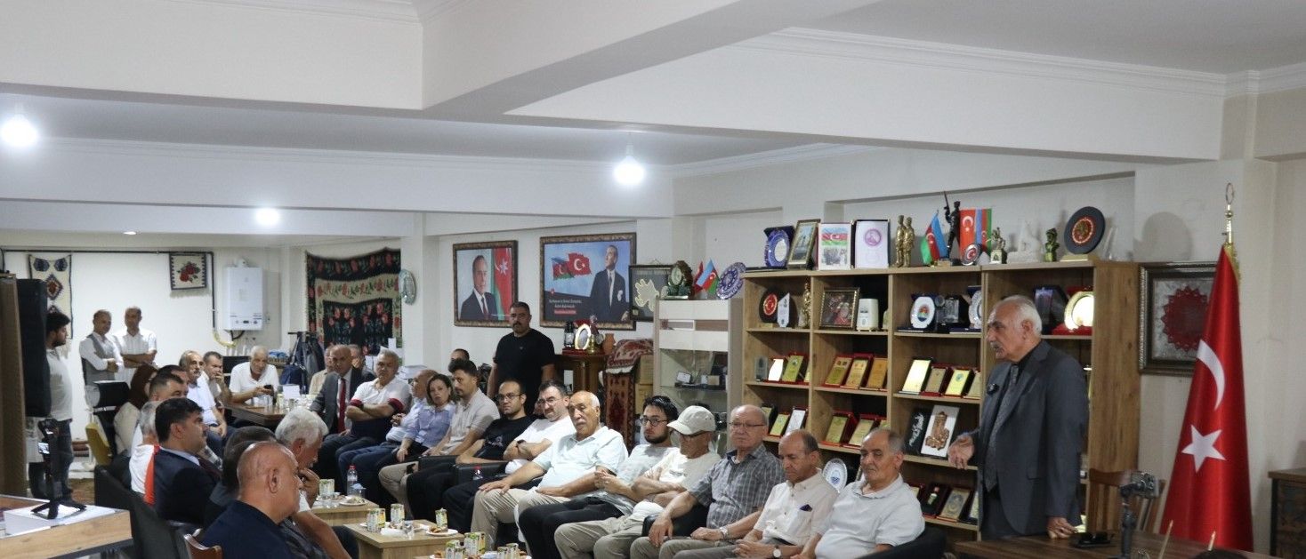 İğdır Azərbaycan Evində “Her Yönüyle Iğdır” kitabının təqdimatı keçirilib