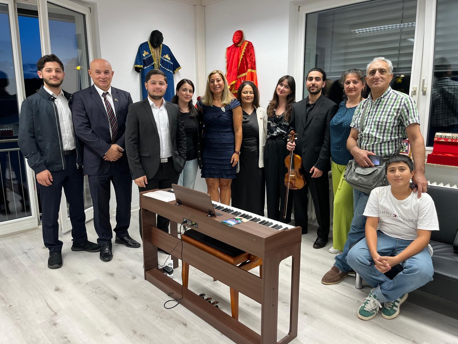 Ştutqart Azərbaycan Evində xeyriyyə konserti keçirilib