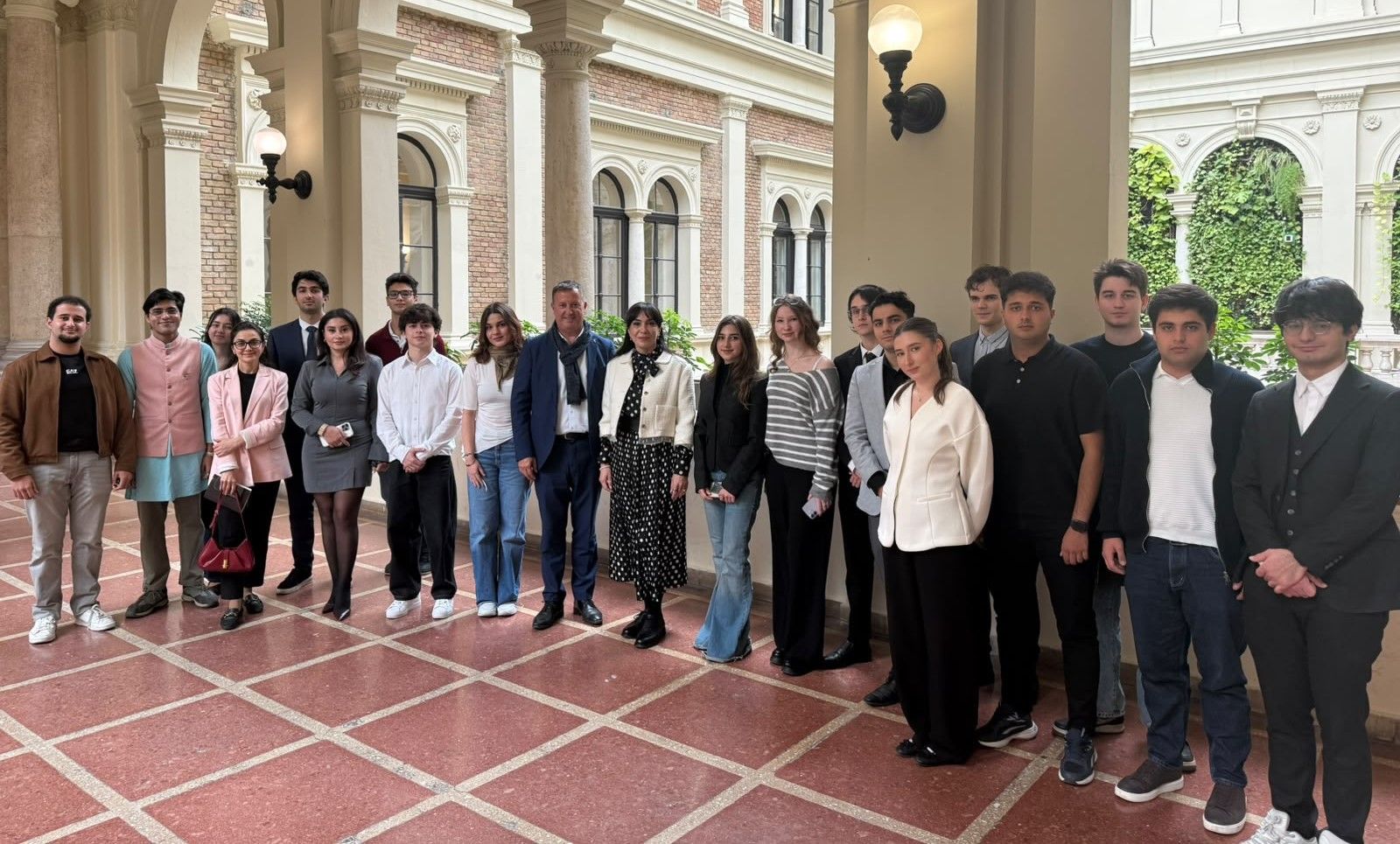 Budapeştdə 18 Oktyabr – Müstəqilliyin Bərpası Günü qeyd olunub